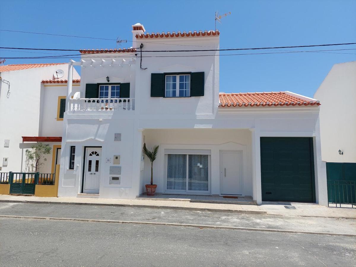 Lagoa Azul Guest House II 빌라노바데밀폰테스 외부 사진