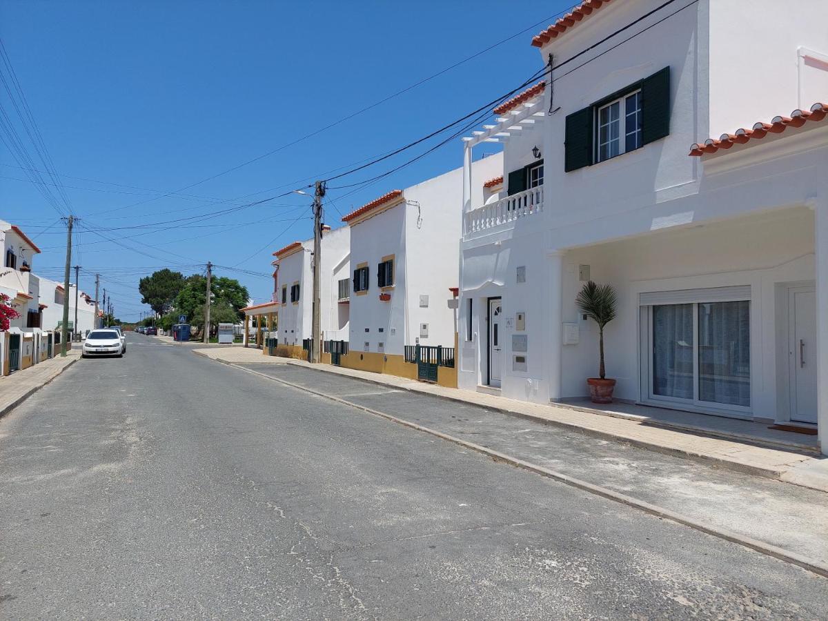 Lagoa Azul Guest House II 빌라노바데밀폰테스 외부 사진
